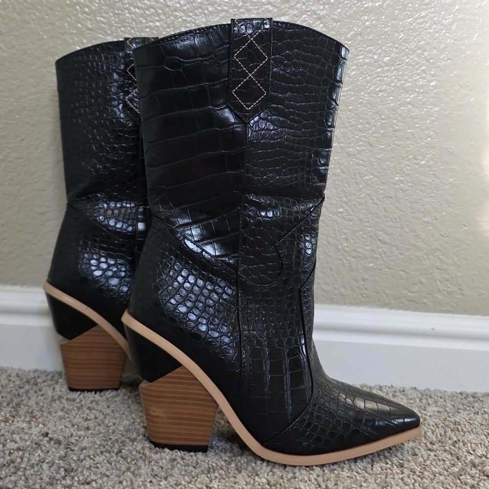 Cowboy Western Style Faux Leather Croc-Embossed Festival Boots Size 39 US 8.5 - Picture 4 of 9